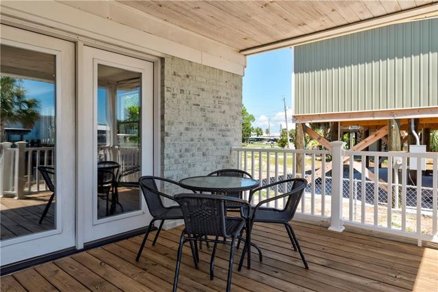 832 Desoto Drive, Dauphin Island, AL 36528