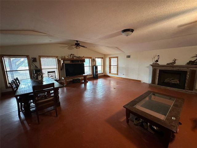 19605 Bee Creek Tavern RD, Spicewood, TX 78669