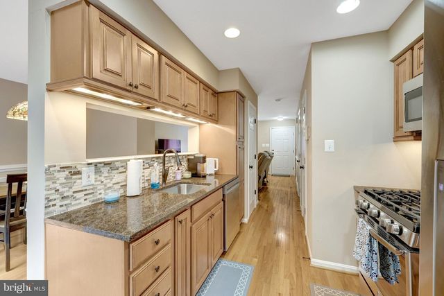 45610 WHITCOMB SQ, Sterling, VA 20166