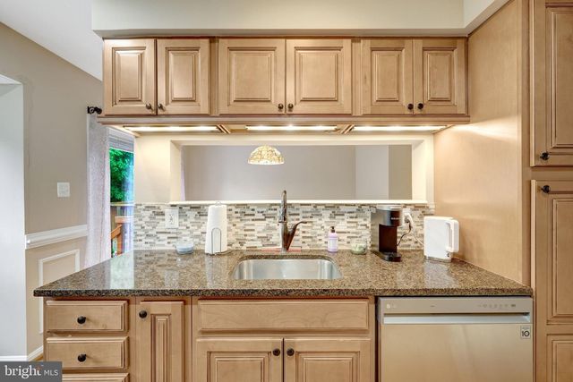 45610 WHITCOMB SQ, Sterling, VA 20166
