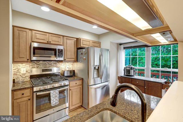 45610 WHITCOMB SQ, Sterling, VA 20166