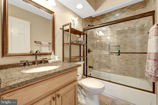 45610 WHITCOMB SQ, Sterling, VA 20166