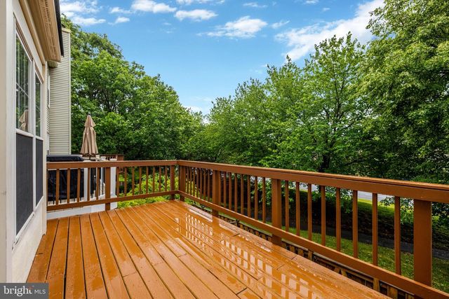 45610 WHITCOMB SQ, Sterling, VA 20166