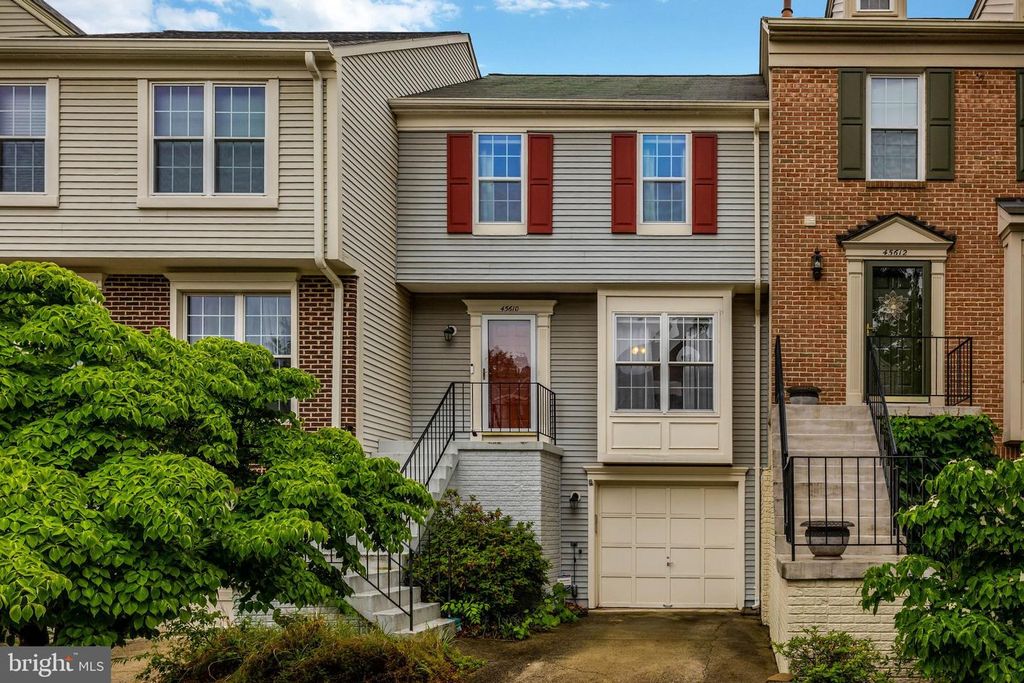 45610 WHITCOMB SQ, Sterling, VA 20166
