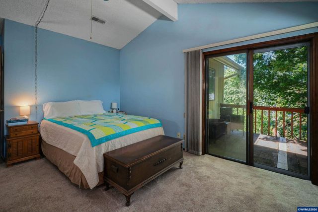 692 Fanny Ct NE, Salem, OR 97301