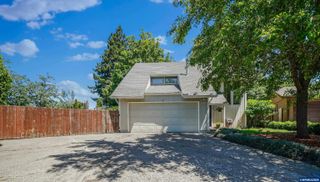 692 Fanny Ct NE, Salem, OR 97301