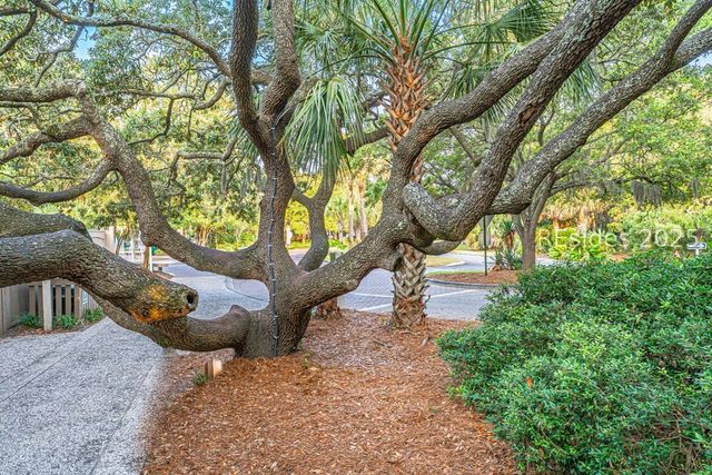 10 S Forest Beach Dr Apt 412, Hilton Head Island, SC 29928
