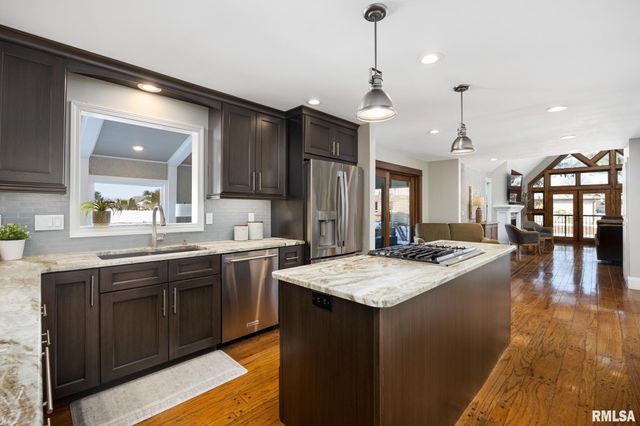 1001 E POLK Street, Morton, IL 61550