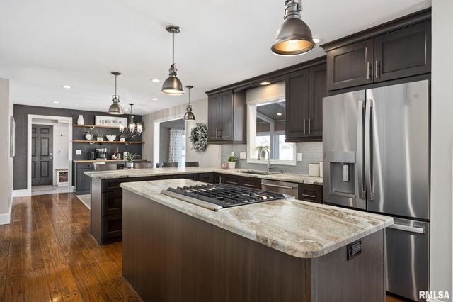 1001 E POLK Street, Morton, IL 61550