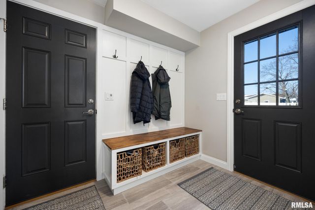 1001 E POLK Street, Morton, IL 61550