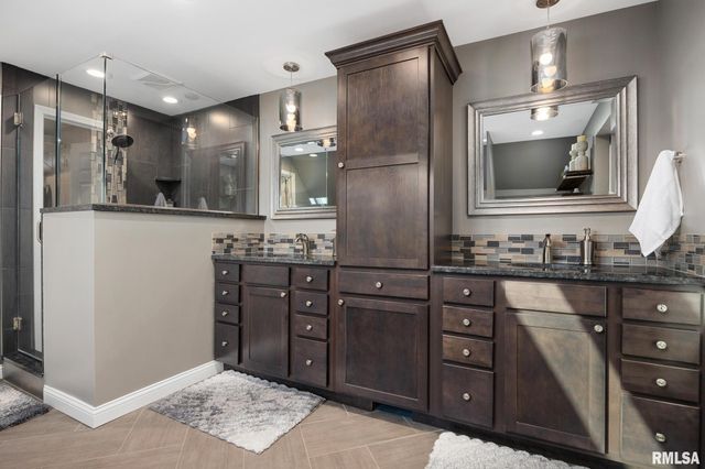 1001 E POLK Street, Morton, IL 61550