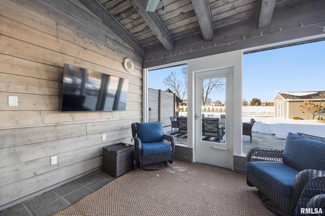 1001 E POLK Street, Morton, IL 61550