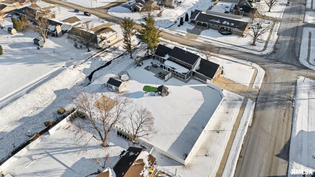 1001 E POLK Street, Morton, IL 61550