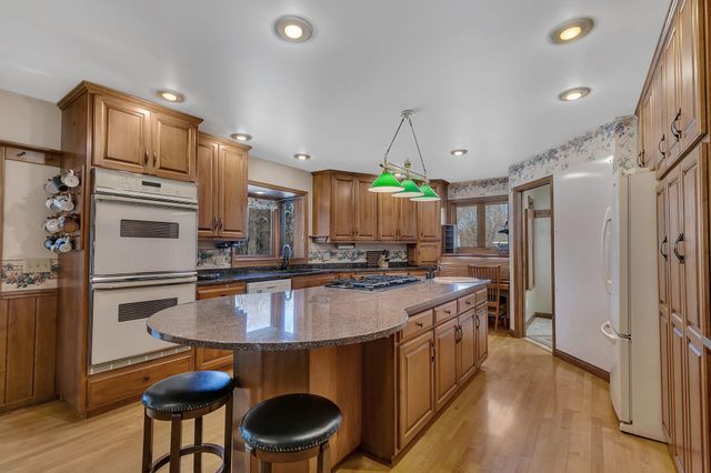 2007 Summit Drive, Saint Cloud, MN 56303