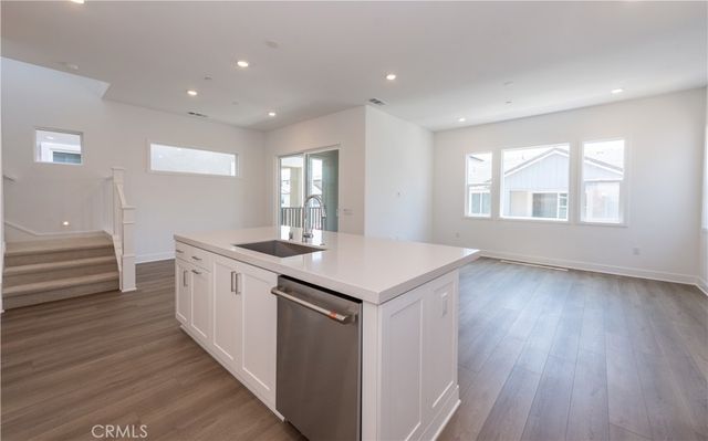 136 Seep, Irvine, CA 92618