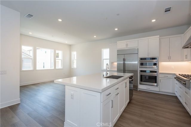 136 Seep, Irvine, CA 92618