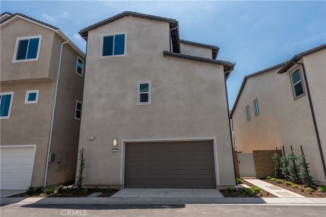 136 Seep, Irvine, CA 92618