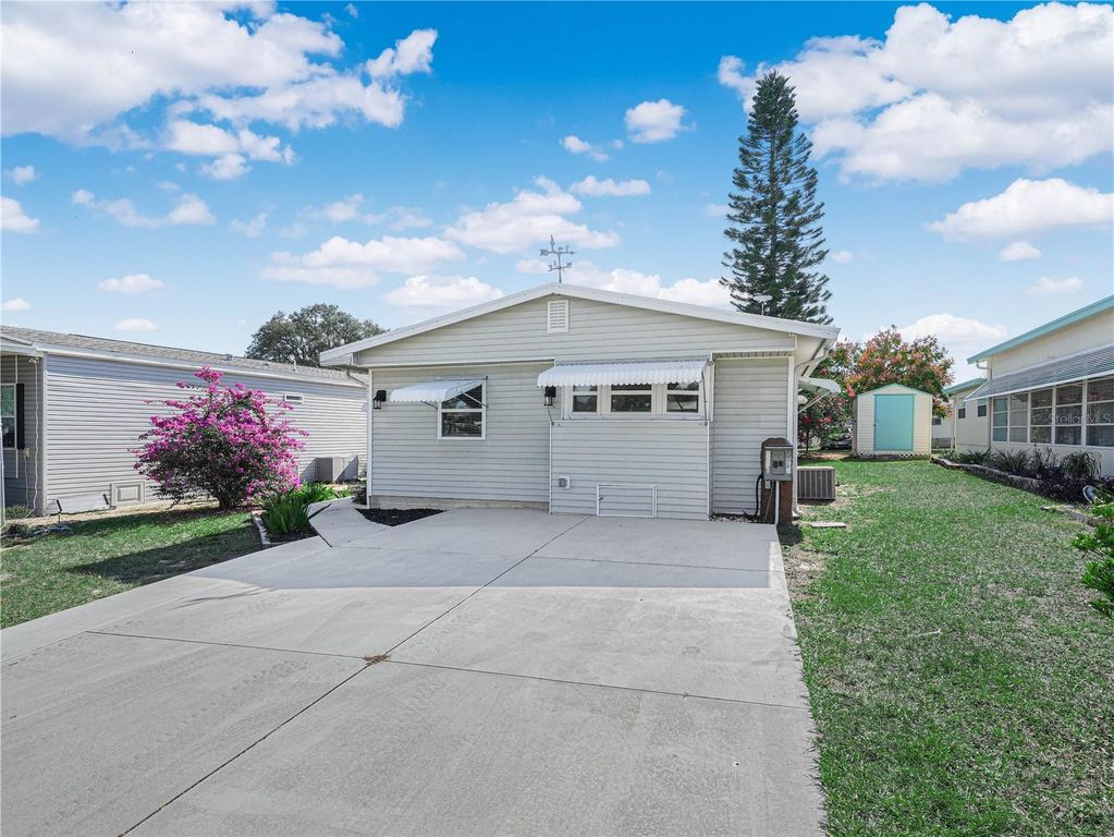 111 SADDLEBAG TRAIL, Lake Wales, FL 33898