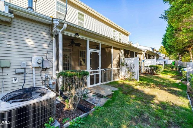 2522 Spring Oaks Way, Raleigh, NC 27614