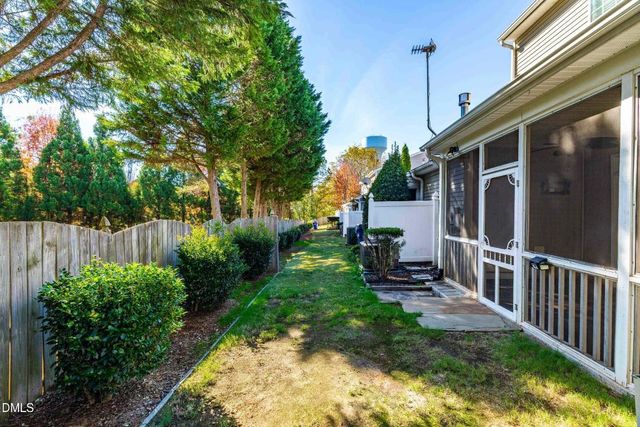 2522 Spring Oaks Way, Raleigh, NC 27614