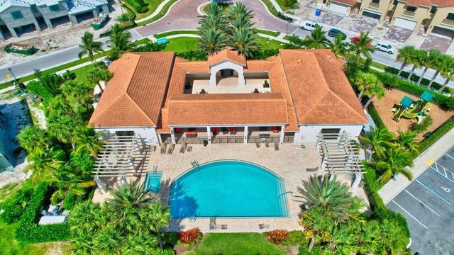 10222 Akenside Drive, Boca Raton, FL 33428