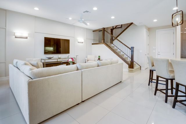 10222 Akenside Drive, Boca Raton, FL 33428