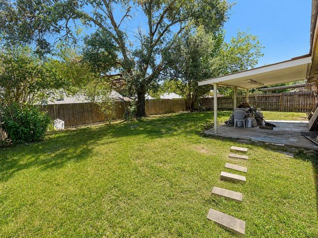 3827 Addicks Clodine Road, Houston, TX 77082