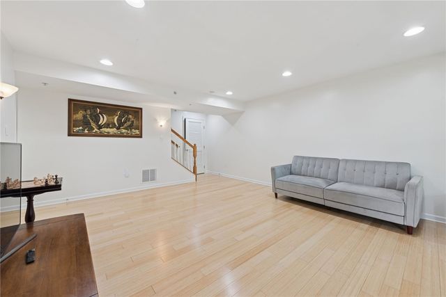 311 Horizon Dr, Monroeville, PA 15146