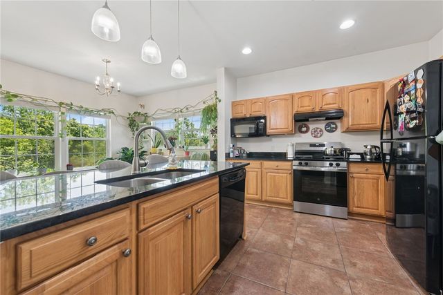 311 Horizon Dr, Monroeville, PA 15146