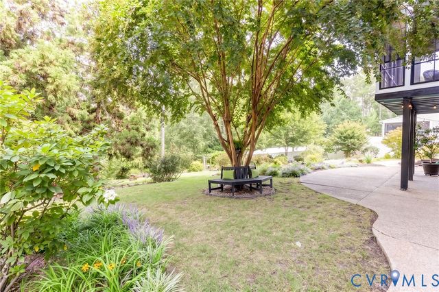 12669 Fawn Ln, Goochland, VA 23233