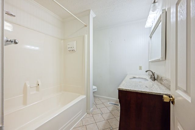 95 Brasher Dr, Decaturville, TN 38329