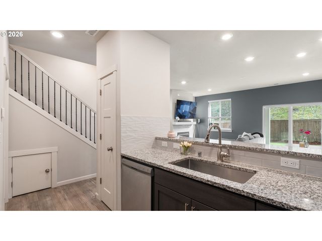 4145 S WATERS EDGE Way, Ridgefield, WA 98642