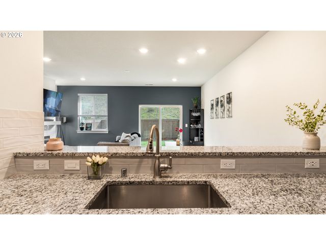 4145 S WATERS EDGE Way, Ridgefield, WA 98642