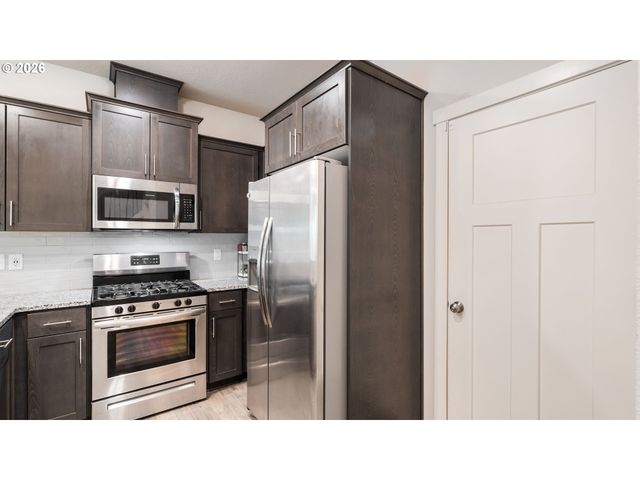 4145 S WATERS EDGE Way, Ridgefield, WA 98642