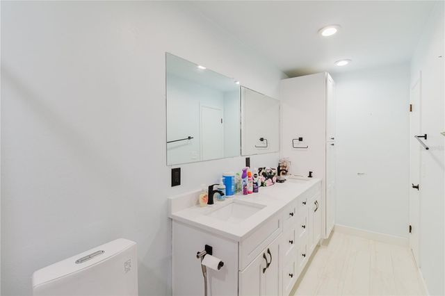 4835 PURITAN CIRCLE 121, Tampa, FL 33617