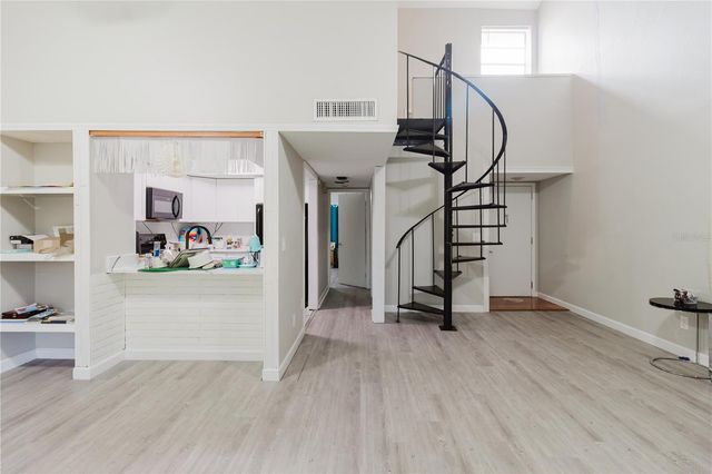 4835 PURITAN CIRCLE 121, Tampa, FL 33617