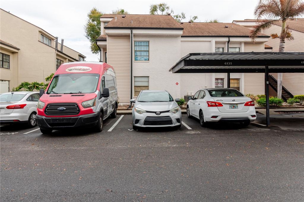 Image 2 of property listing at 4835 PURITAN CIRCLE 121, Tampa, FL 33617