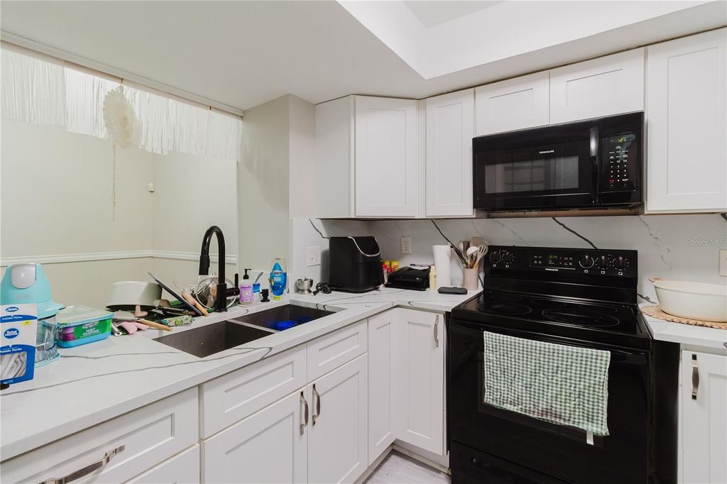 Image 17 of property listing at 4835 PURITAN CIRCLE 121, Tampa, FL 33617