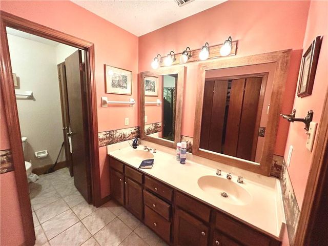 6239 Southridge S Road, Mobile, AL 36693