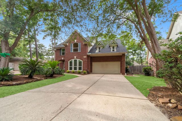 22 Royal Ridge Place, The Woodlands, TX 77382