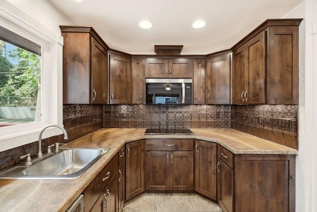 3820 E 11th Ave, Spokane, WA 99202