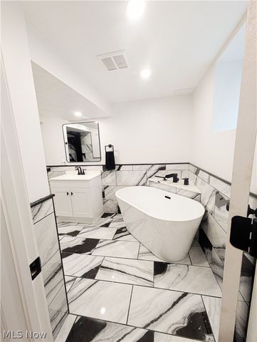 3554 Ludgate Road, Shaker Heights, OH 44120