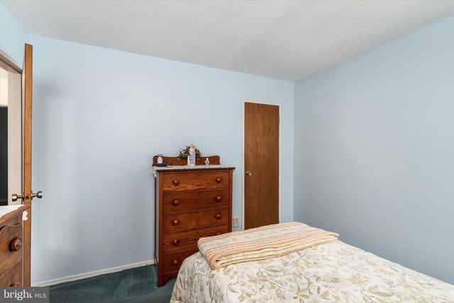 857 ESTATES BLVD, Hamilton, NJ 08690