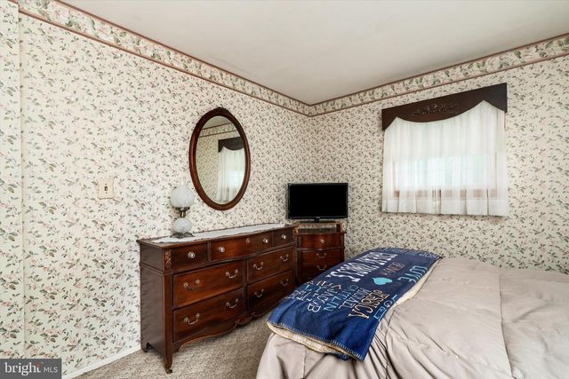 857 ESTATES BLVD, Hamilton, NJ 08690