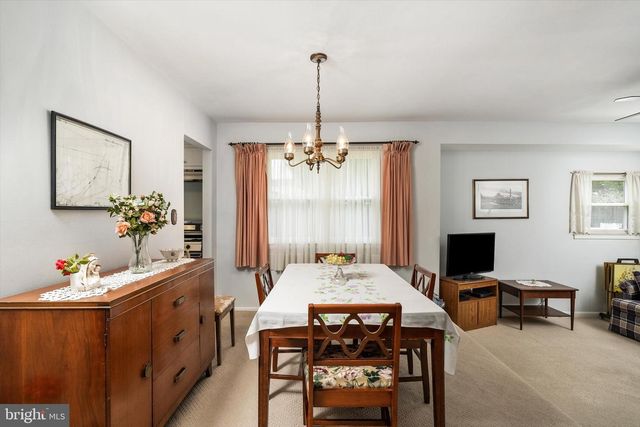 857 ESTATES BLVD, Hamilton, NJ 08690