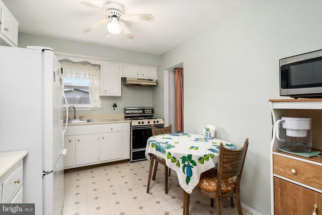 857 ESTATES BLVD, Hamilton, NJ 08690