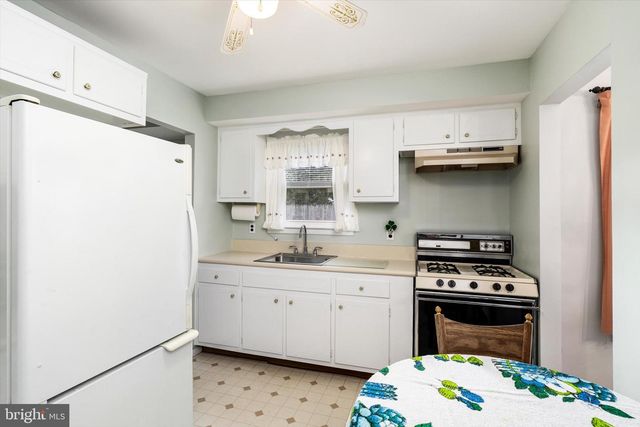 857 ESTATES BLVD, Hamilton, NJ 08690