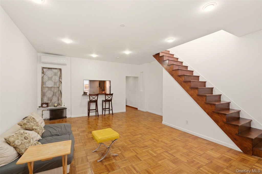 2239 Tiebout Avenue, Bronx, NY 10457 — photo 3