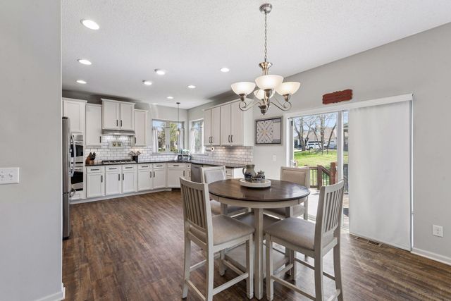 3269 Thornton Drive SW, Prior Lake, MN 55372