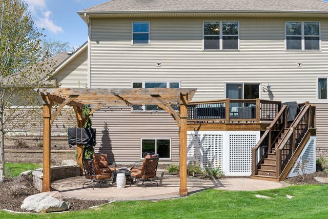 3269 Thornton Drive SW, Prior Lake, MN 55372